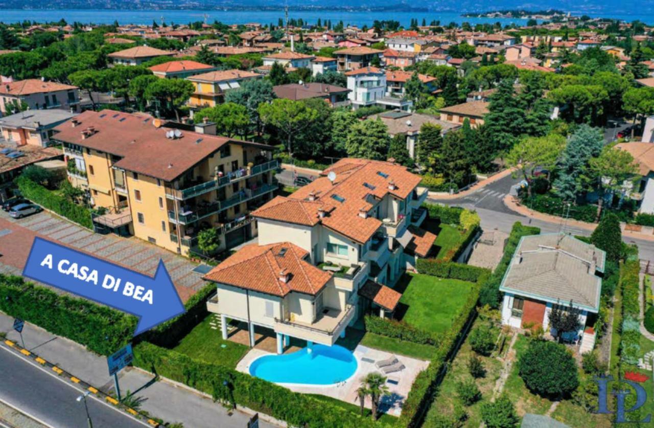 Desenzanoloft Official Partner Marriott Homes & Villas - Bea House, Sirmione With Private Garden And Share Pool エクステリア 写真