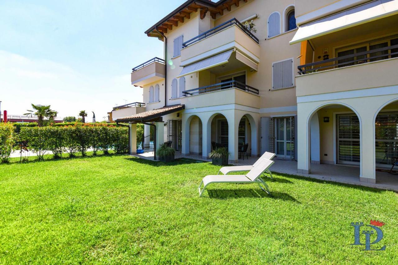 Desenzanoloft Official Partner Marriott Homes & Villas - Bea House, Sirmione With Private Garden And Share Pool エクステリア 写真