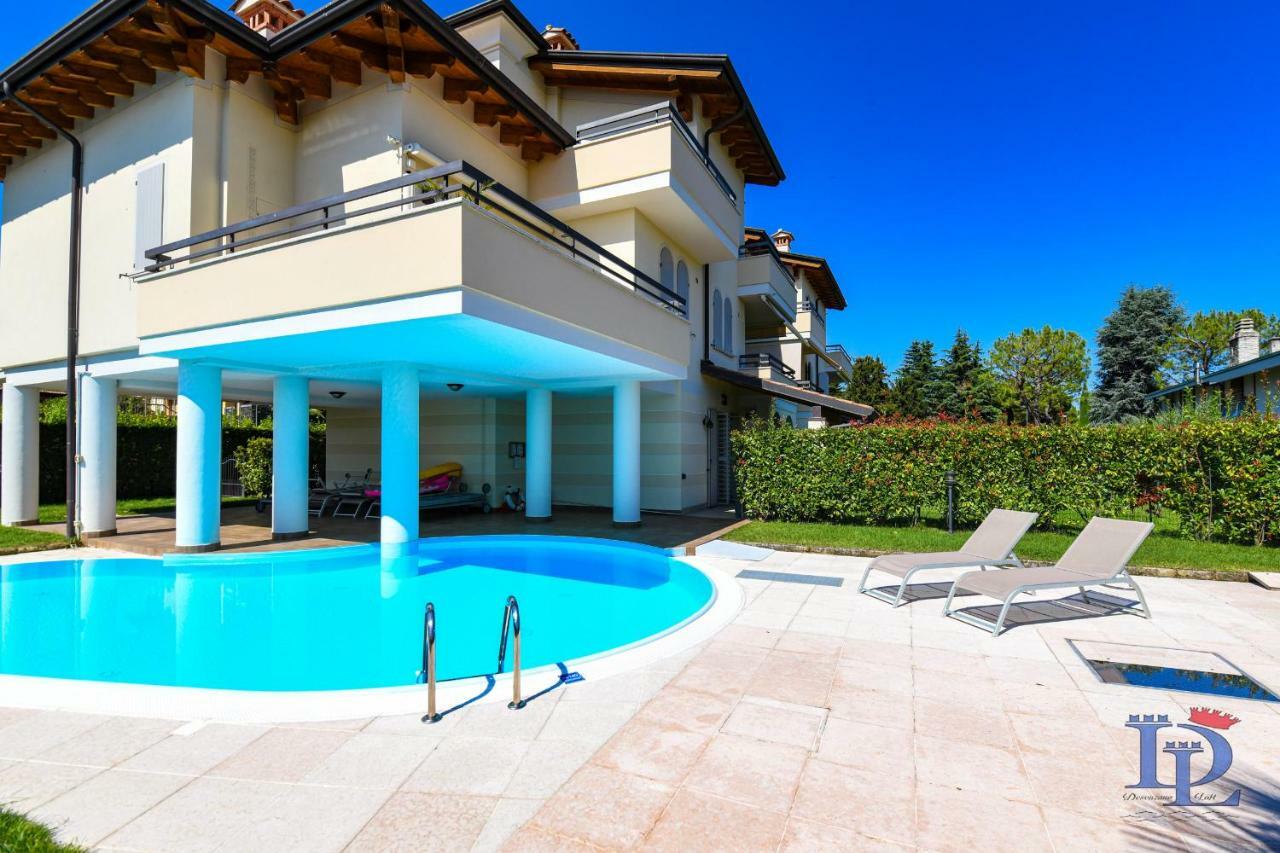 Desenzanoloft Official Partner Marriott Homes & Villas - Bea House, Sirmione With Private Garden And Share Pool エクステリア 写真
