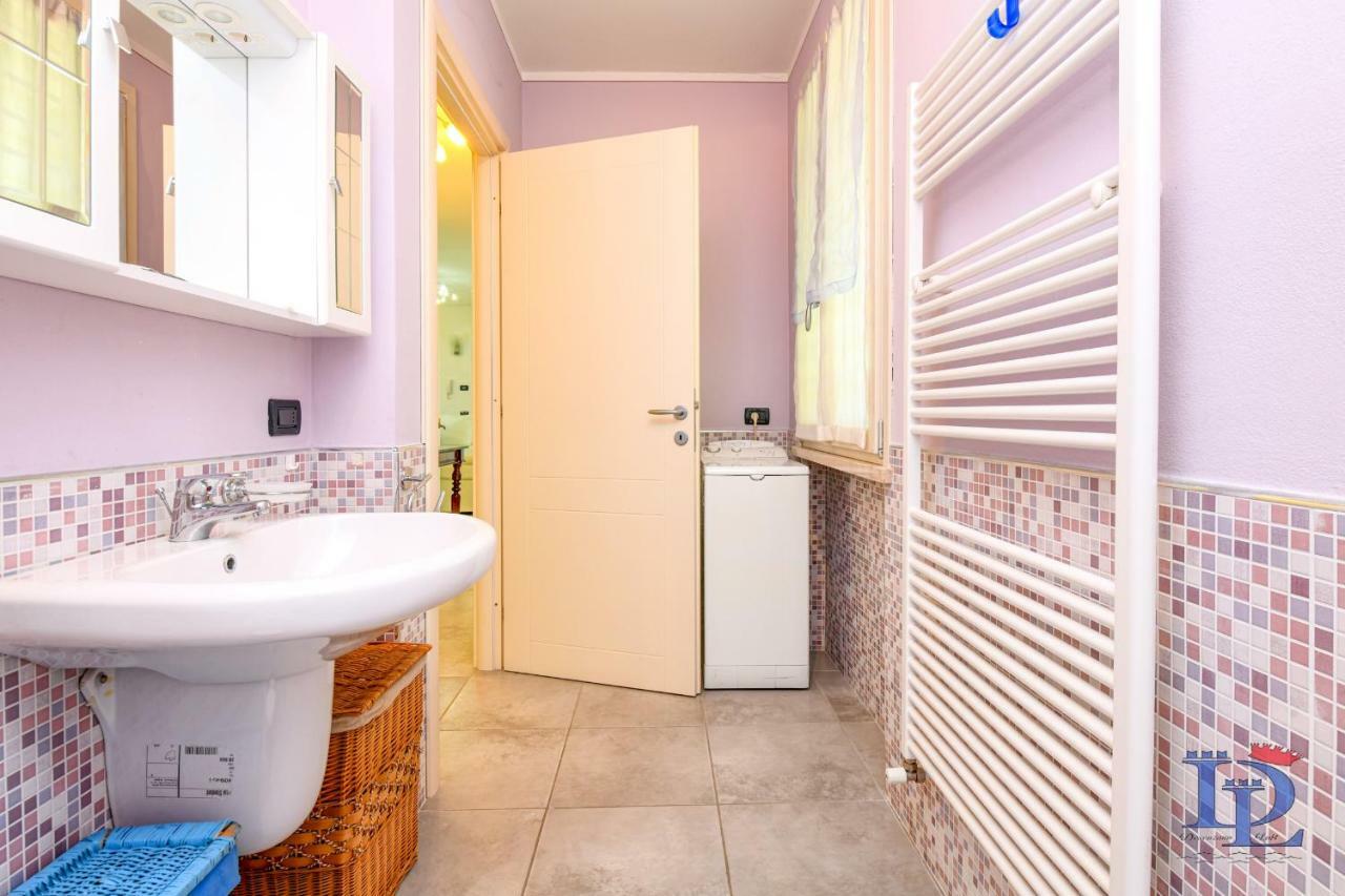 Desenzanoloft Official Partner Marriott Homes & Villas - Bea House, Sirmione With Private Garden And Share Pool エクステリア 写真