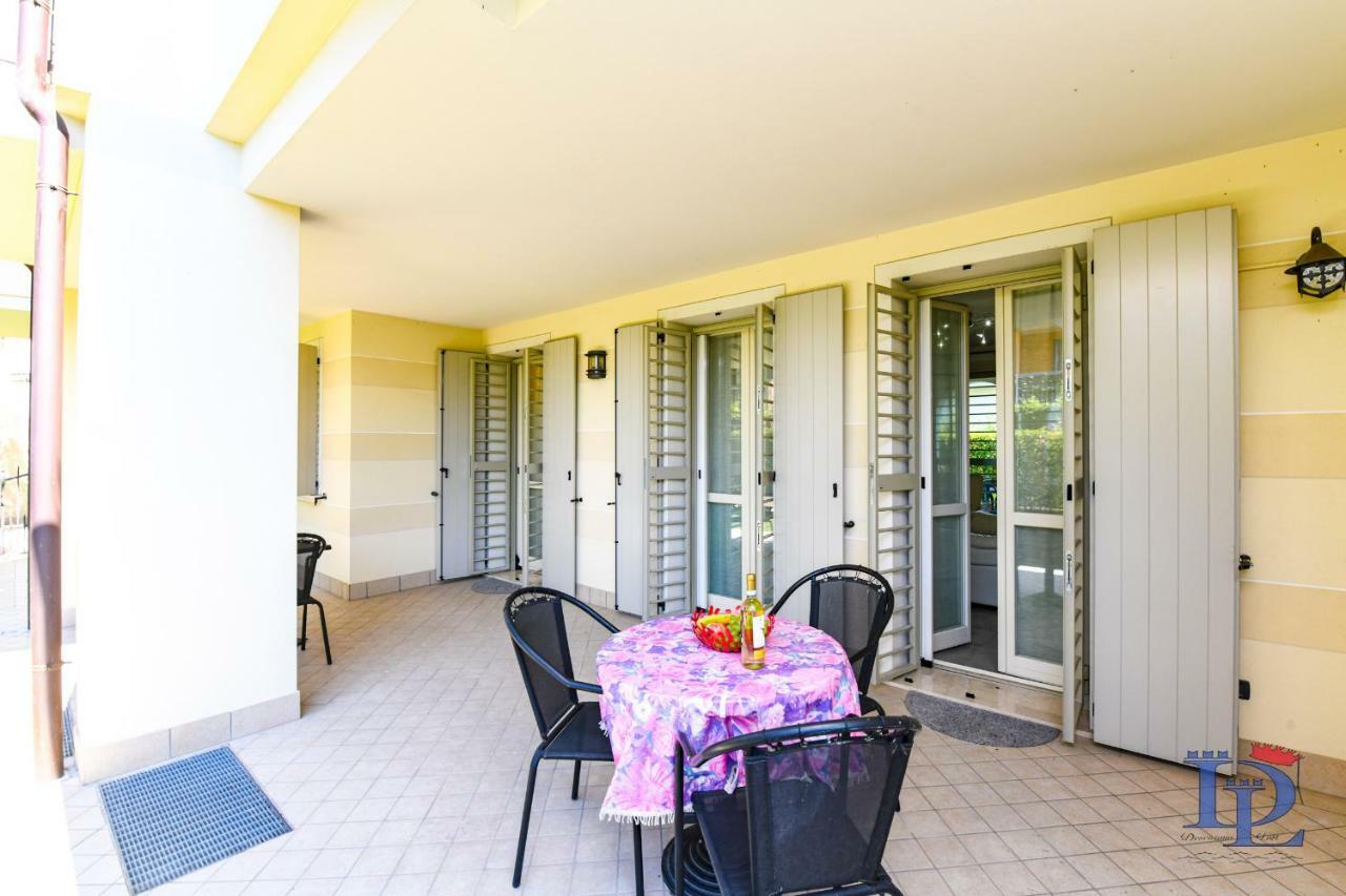 Desenzanoloft Official Partner Marriott Homes & Villas - Bea House, Sirmione With Private Garden And Share Pool エクステリア 写真