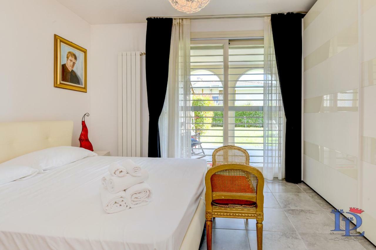 Desenzanoloft Official Partner Marriott Homes & Villas - Bea House, Sirmione With Private Garden And Share Pool エクステリア 写真