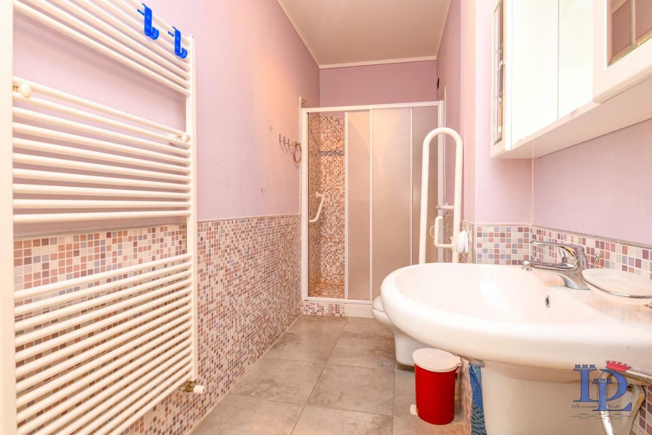 Desenzanoloft Official Partner Marriott Homes & Villas - Bea House, Sirmione With Private Garden And Share Pool エクステリア 写真