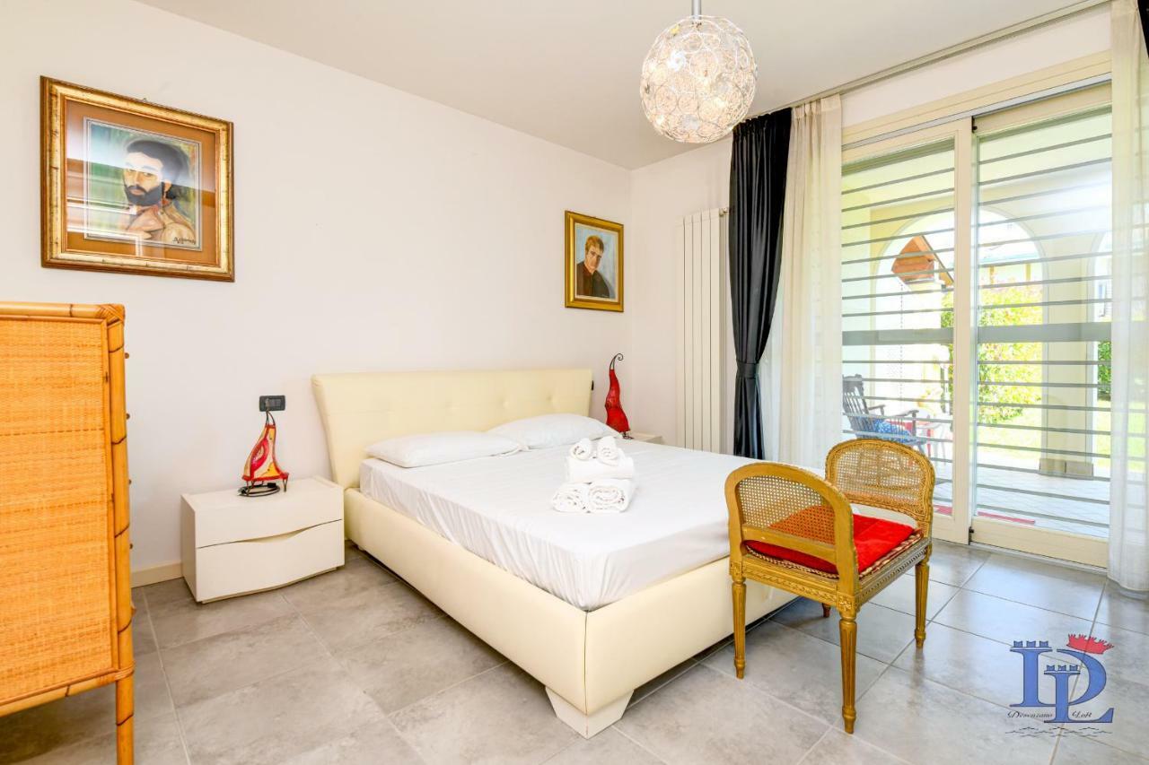Desenzanoloft Official Partner Marriott Homes & Villas - Bea House, Sirmione With Private Garden And Share Pool エクステリア 写真
